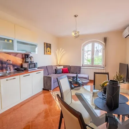 Laganini * Novi Vinodolski